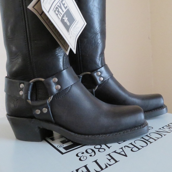 Frye Women's Black Boots (Harness 12R)